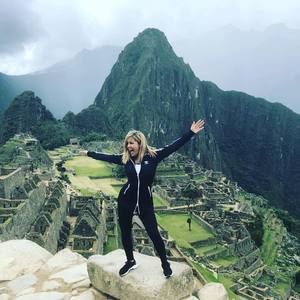 Meet your Posher, Cinthya